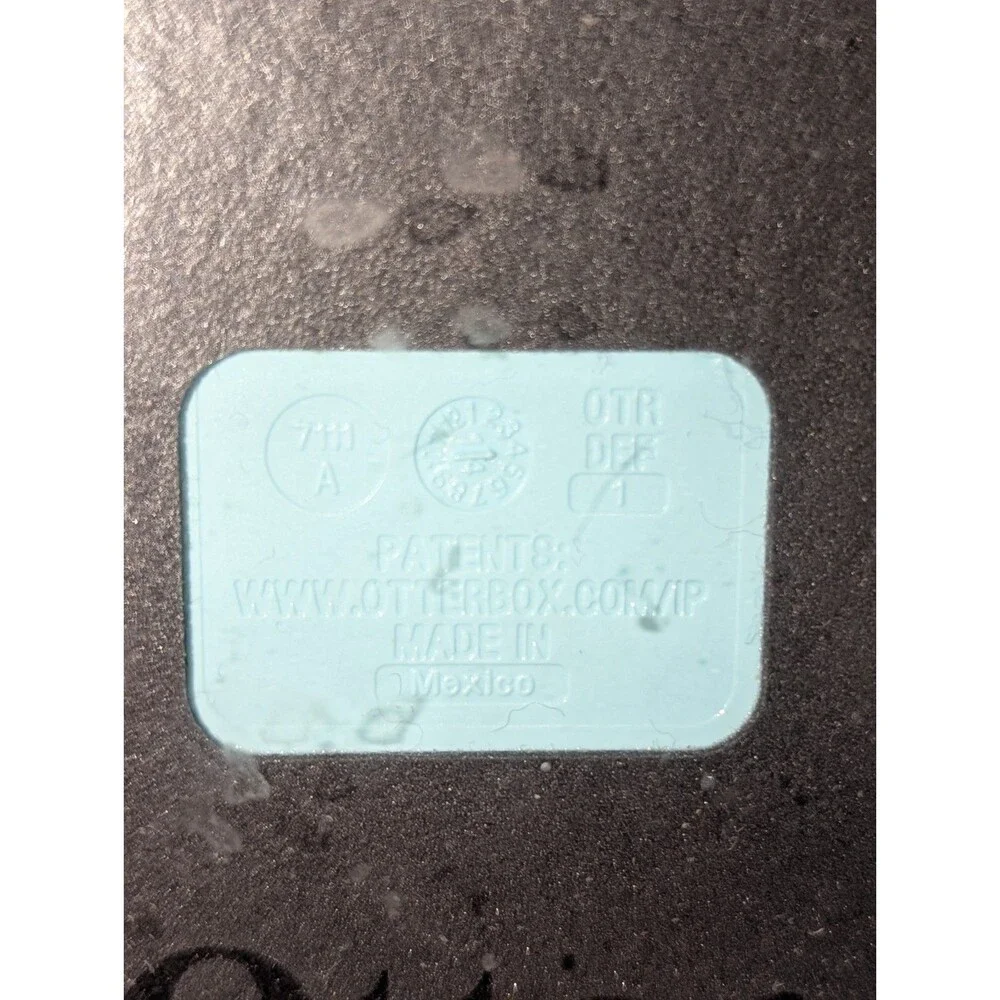 Original OtterBox Defender Case‎ for Motorola Droid Purple Aqua Blue